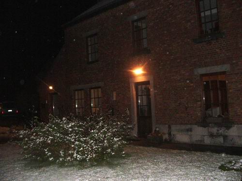 LA MAISON SOUS LA NEIGE